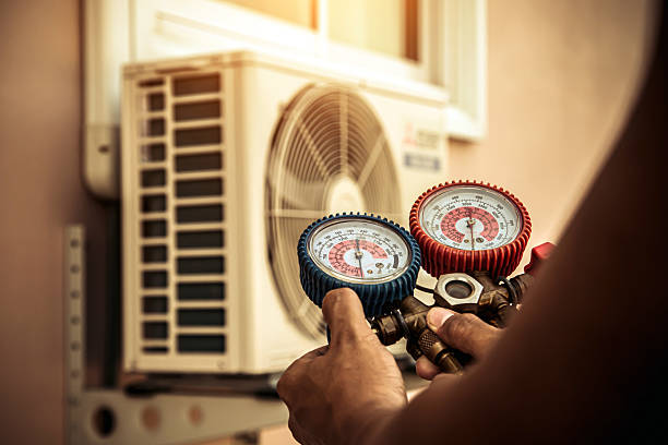 Professional Hvac technician working in Allentown, NJ